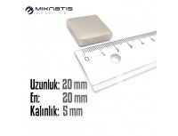 Boy: 20mm - En:20mm - Kalınlık: 5mm Neodyum Mıknatıs