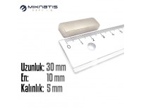 Boy: 30mm - En:10mm - Kalınlık: 5mm Neodyum Mıknatıs
