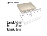 Boy: 40mm - En: 25mm - Kalınlık: 5mm Neodyum Mıknatıs